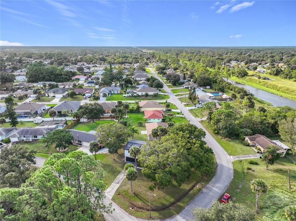 For Sale: $299,990 (3 beds, 2 baths, 1552 Square Feet)