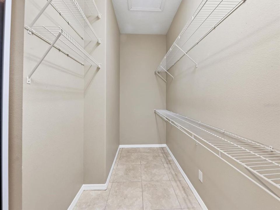 Walk-in Closet