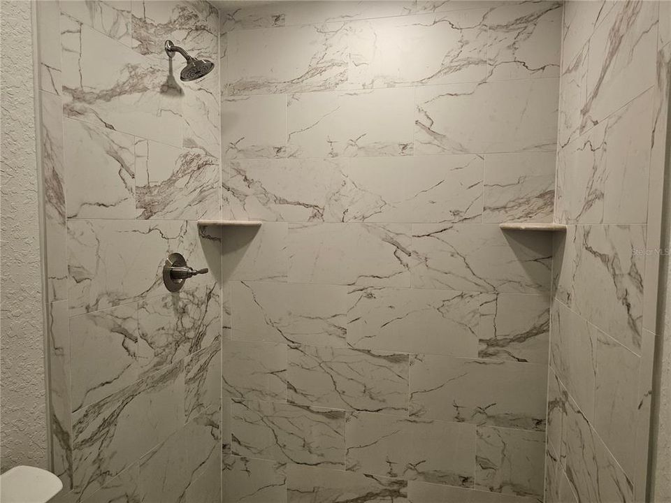 For Sale: $269,999 (3 beds, 2 baths, 1413 Square Feet)