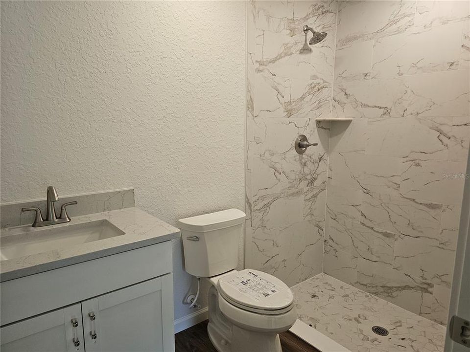 For Sale: $269,999 (3 beds, 2 baths, 1413 Square Feet)