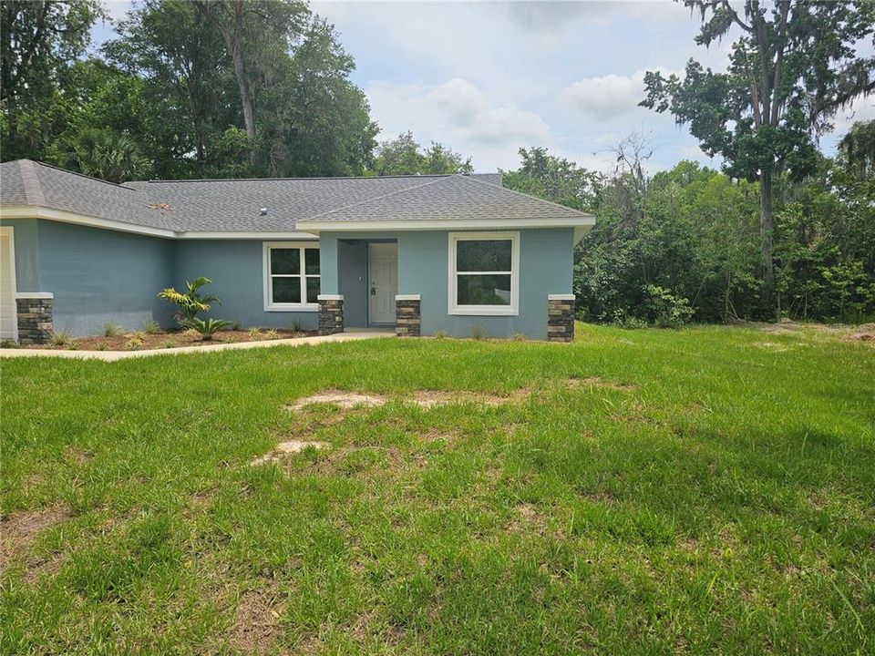 For Sale: $269,999 (3 beds, 2 baths, 1413 Square Feet)