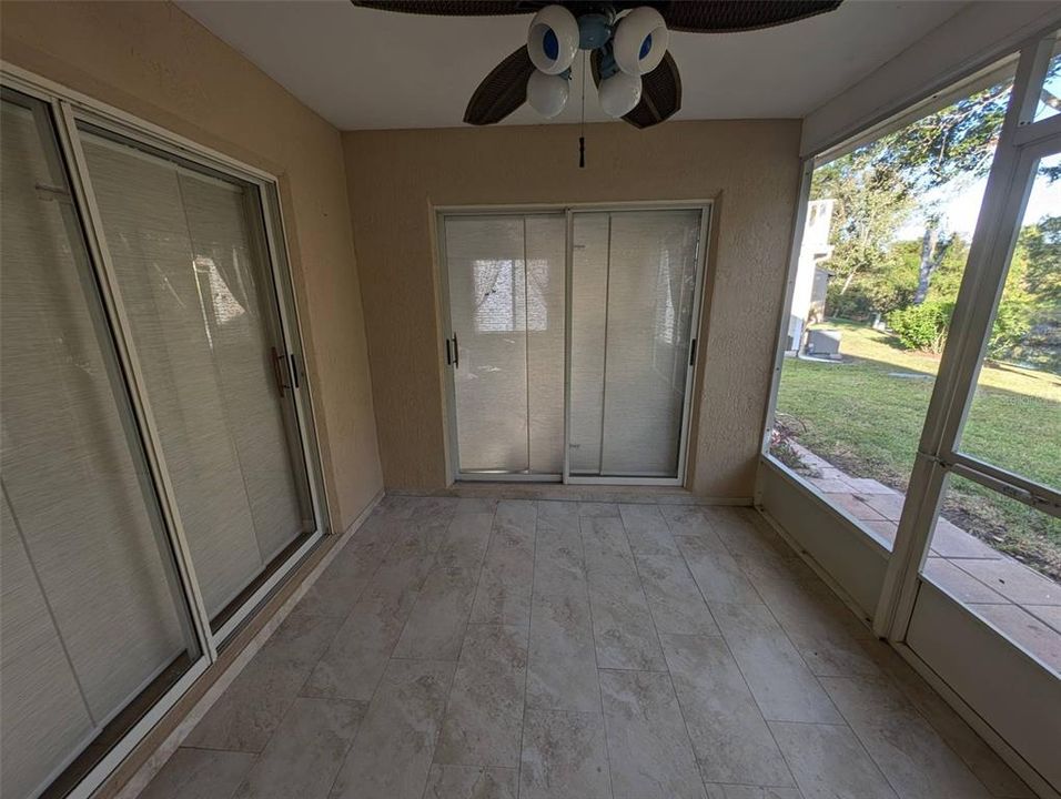 En Venta: $299,000 (2 camas, 2 baños, 1359 Pies cuadrados)