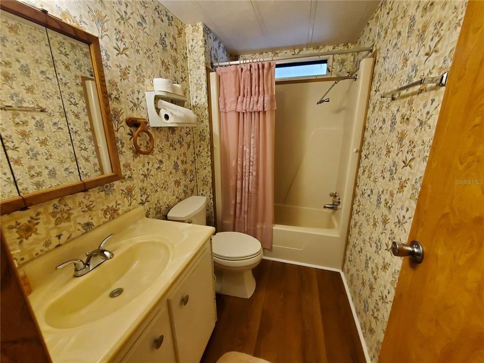 2nd bathroom