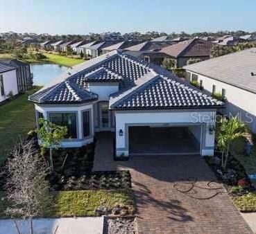 Vendido Recientemente: $902,247 (3 camas, 3 baños, 2088 Pies cuadrados)