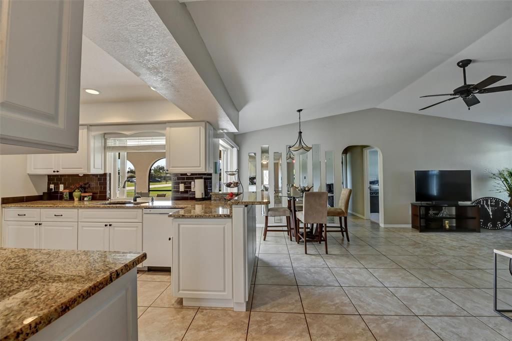 Kitchen with Breakfast Area