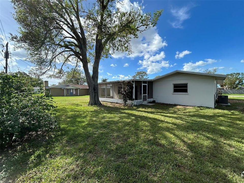 For Sale: $295,000 (3 beds, 2 baths, 1515 Square Feet)