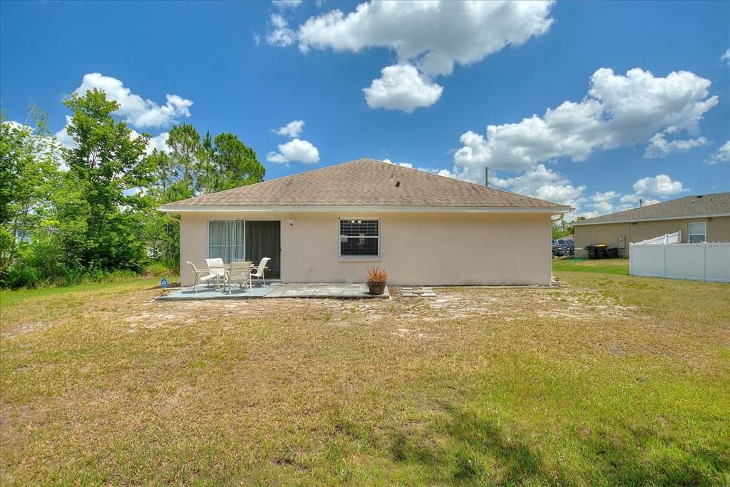 For Sale: $320,000 (3 beds, 2 baths, 1317 Square Feet)