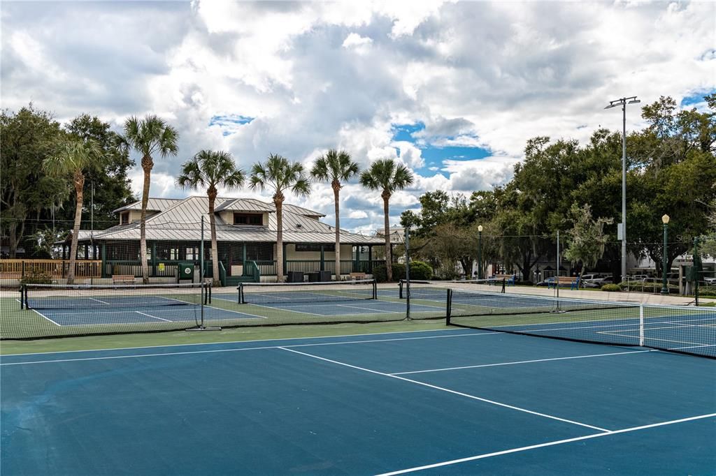 Donnelly Park Tennis Courts