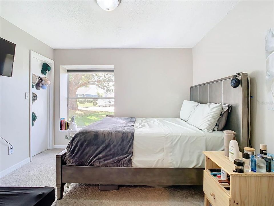 For Sale: $364,700 (3 beds, 2 baths, 1352 Square Feet)