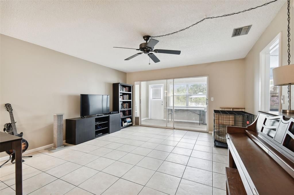 Living room to lanai