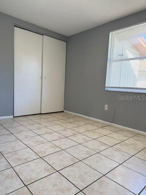 For Rent: $1,250 (2 beds, 1 baths, 1404 Square Feet)