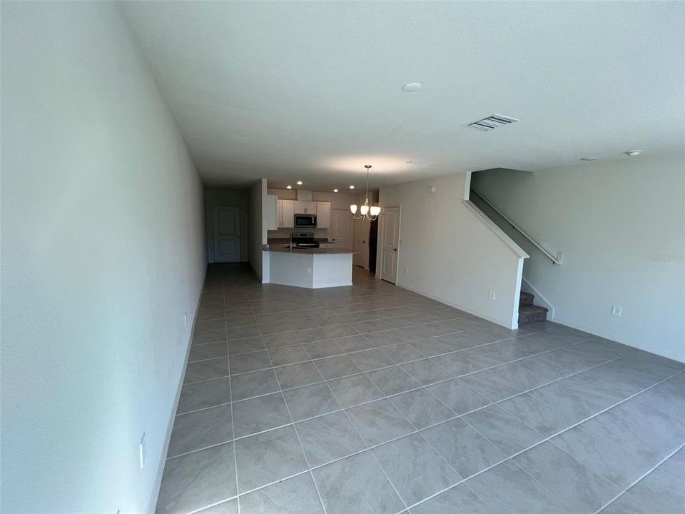 For Rent: $2,500 (3 beds, 2 baths, 1563 Square Feet)