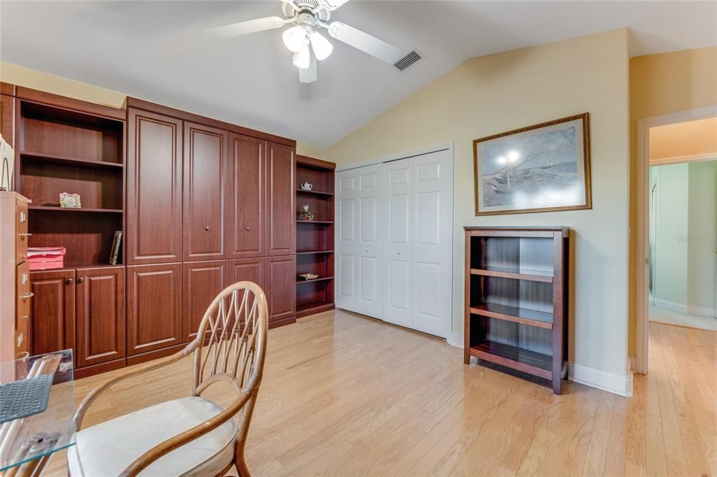 Front Bedroom-Murphy Bed Stays