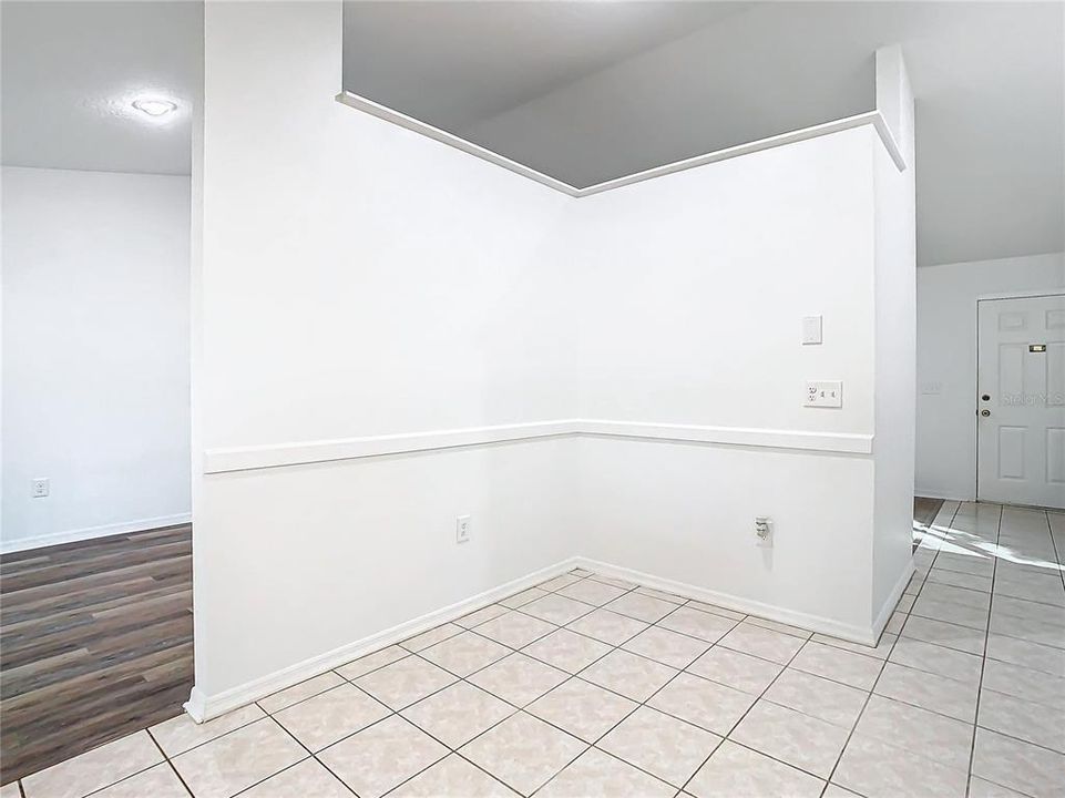 For Sale: $345,000 (3 beds, 2 baths, 1416 Square Feet)