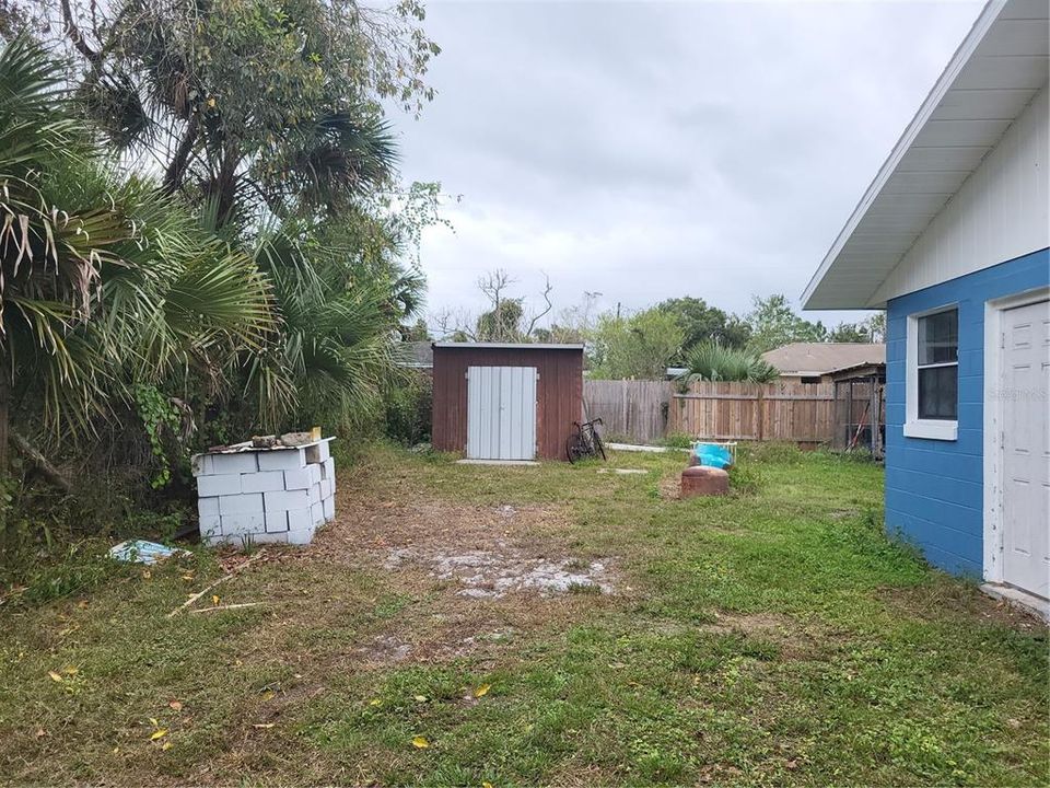 looking into back yard from front left side