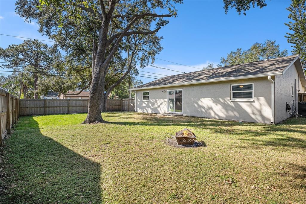 For Sale: $389,900 (3 beds, 2 baths, 1259 Square Feet)