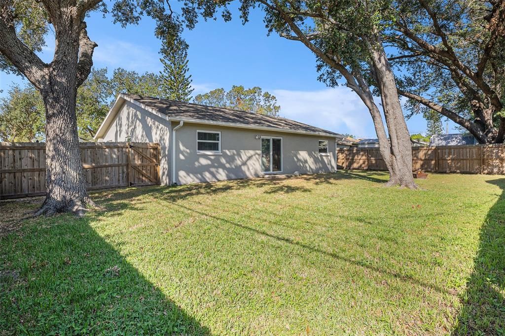 For Sale: $389,900 (3 beds, 2 baths, 1259 Square Feet)