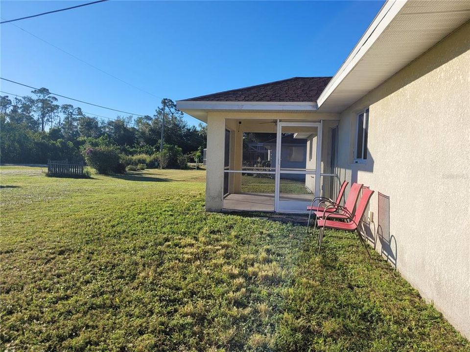 For Sale: $262,000 (3 beds, 2 baths, 1249 Square Feet)