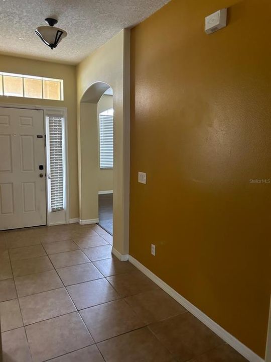 For Rent: $2,800 (4 beds, 3 baths, 2274 Square Feet)