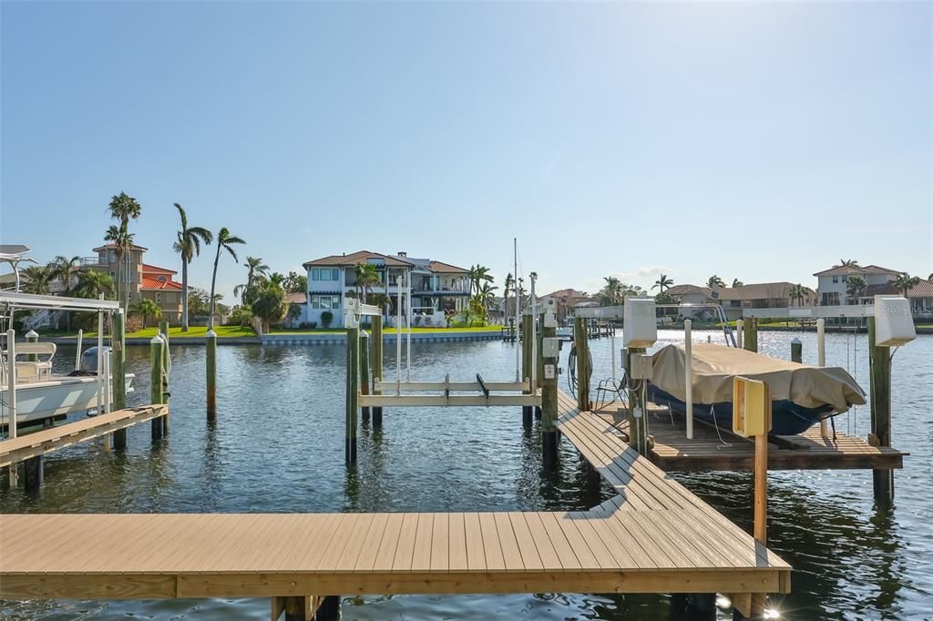 12,000 lb boat lift