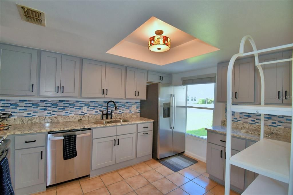 For Sale: $224,000 (2 beds, 2 baths, 1179 Square Feet)