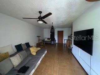 For Sale: $200,000 (3 beds, 2 baths, 1210 Square Feet)