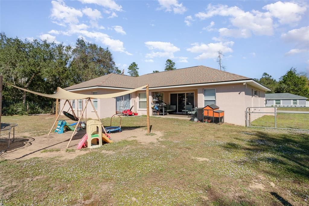 For Sale: $290,000 (3 beds, 2 baths, 1924 Square Feet)