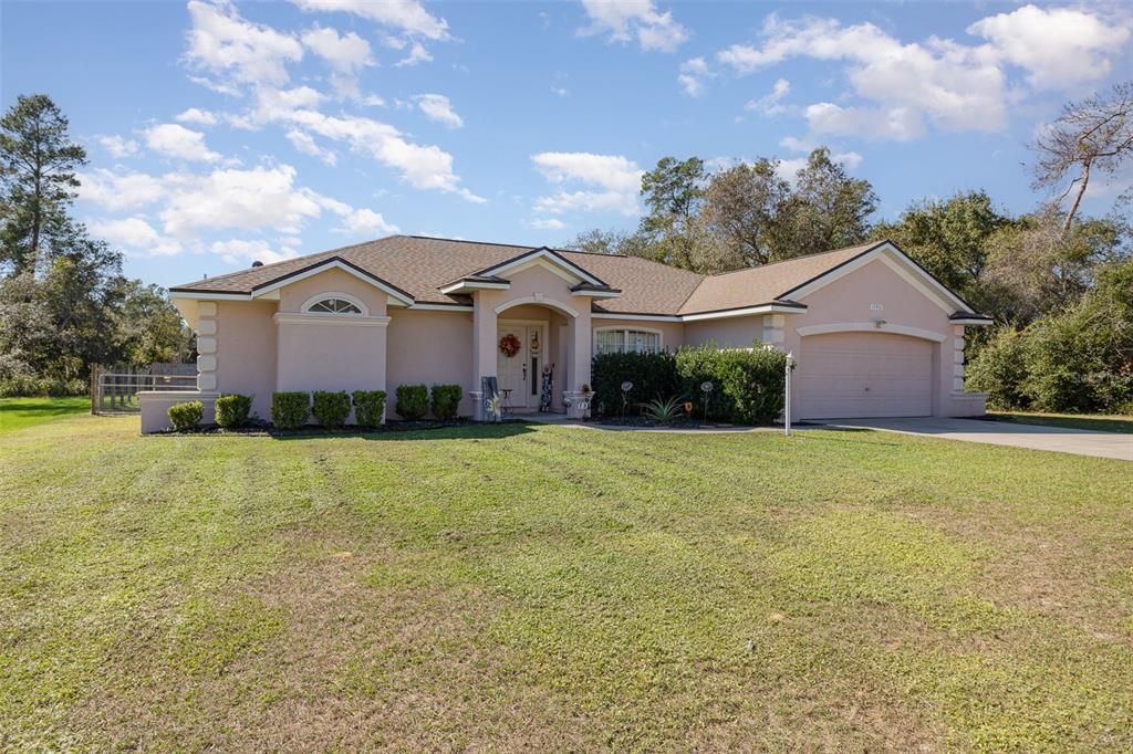 For Sale: $290,000 (3 beds, 2 baths, 1924 Square Feet)