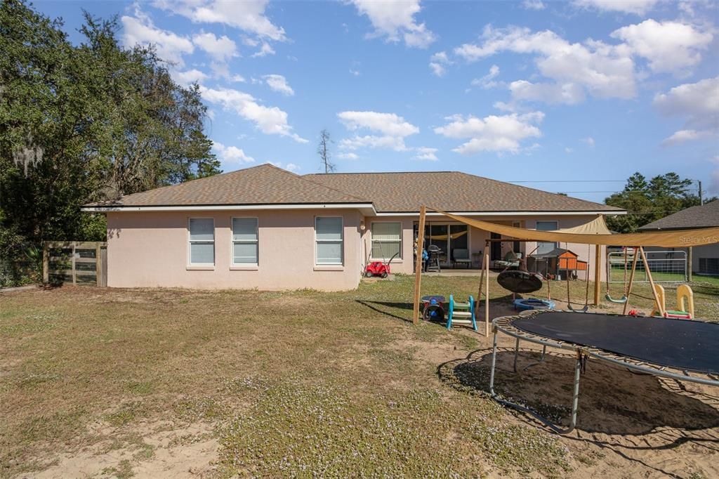 For Sale: $290,000 (3 beds, 2 baths, 1924 Square Feet)