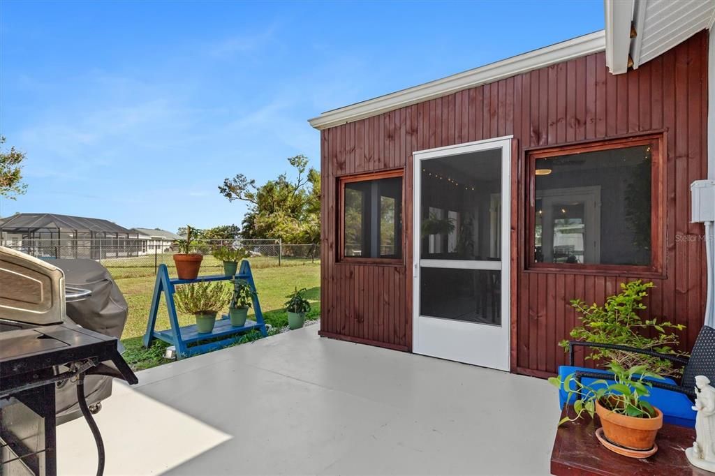 Outdoor Grilling/Entertaining Area