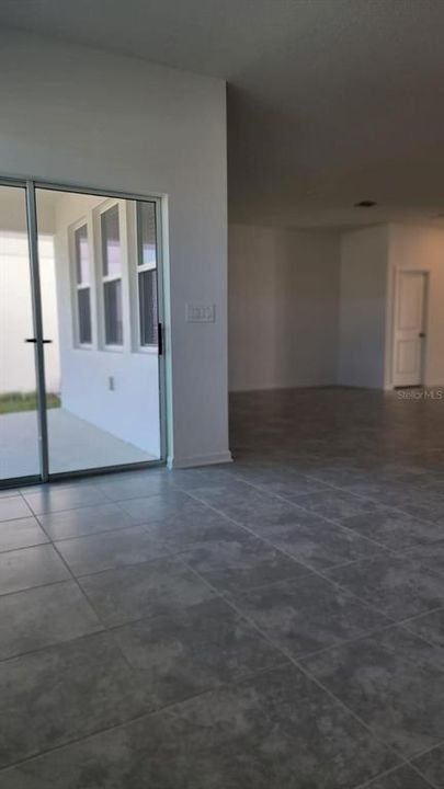 For Rent: $2,800 (4 beds, 2 baths, 2334 Square Feet)