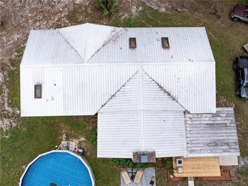 long lasting Metal roof