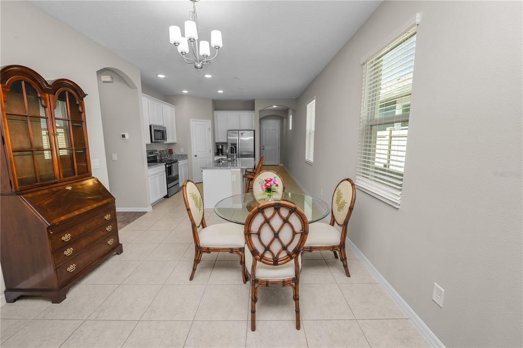 For Sale: $330,000 (3 beds, 2 baths, 1488 Square Feet)