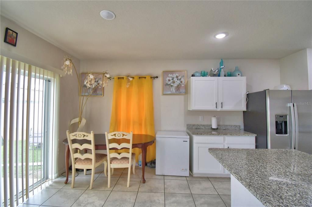 For Sale: $300,000 (4 beds, 2 baths, 1957 Square Feet)