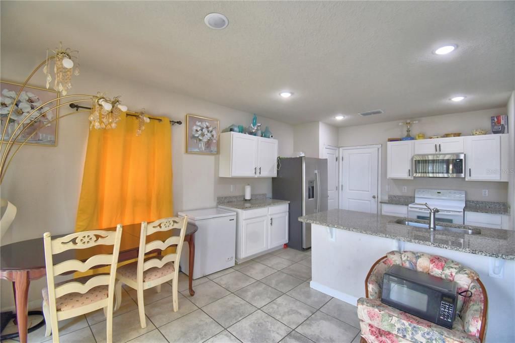 For Sale: $300,000 (4 beds, 2 baths, 1957 Square Feet)