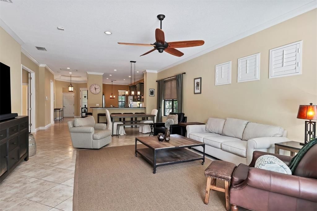 For Sale: $644,900 (2 beds, 2 baths, 1907 Square Feet)