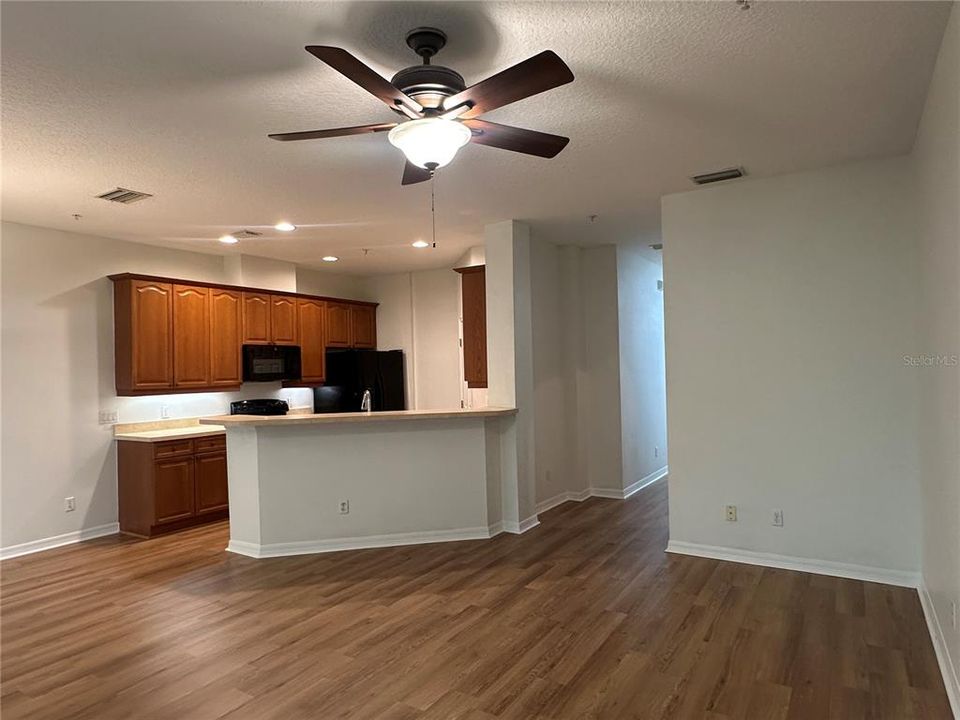 For Rent: $1,895 (2 beds, 2 baths, 1558 Square Feet)