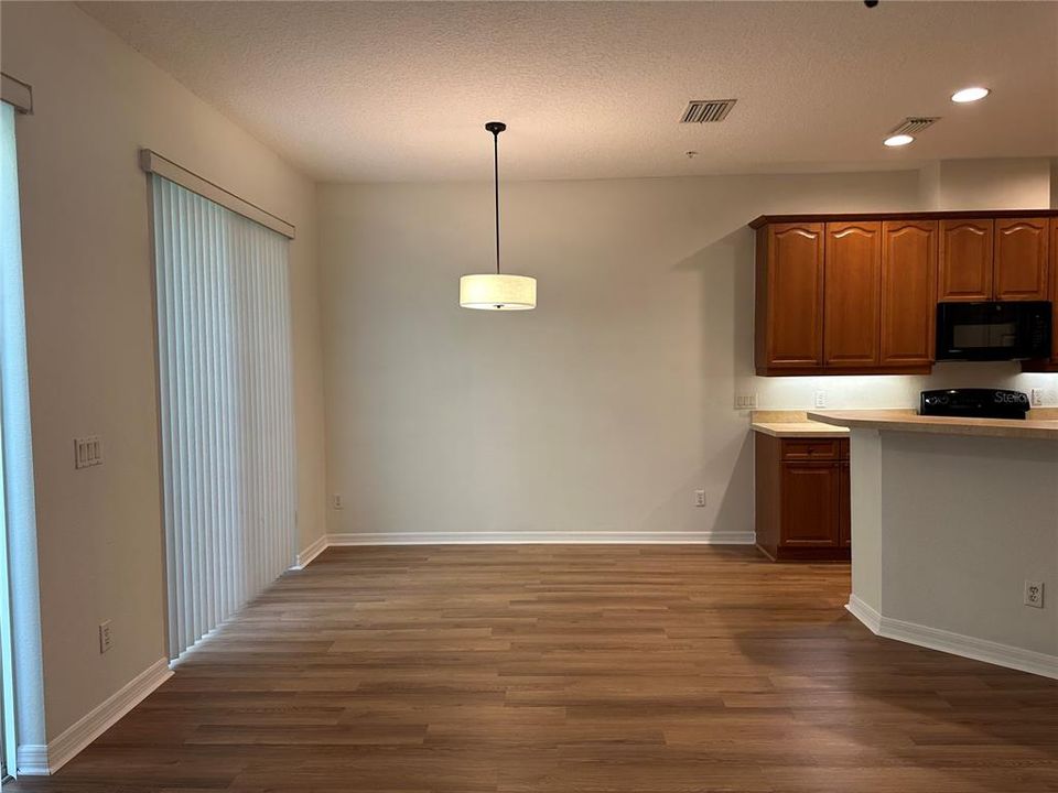 For Rent: $1,895 (2 beds, 2 baths, 1558 Square Feet)