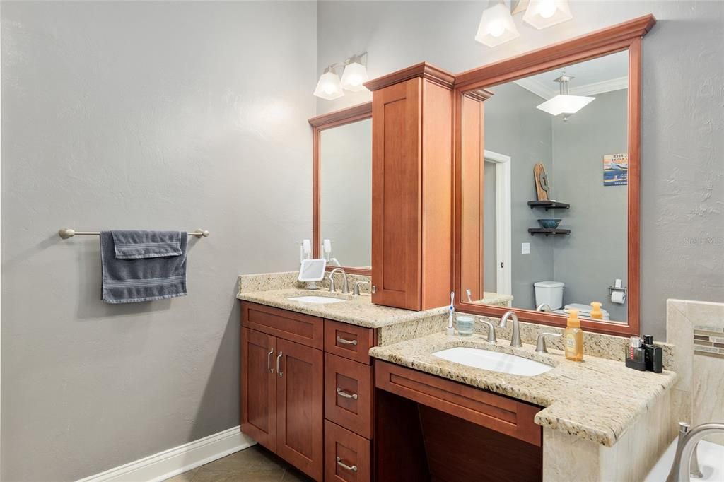 DOUBLE VANITIES IN OWNER'S BATH