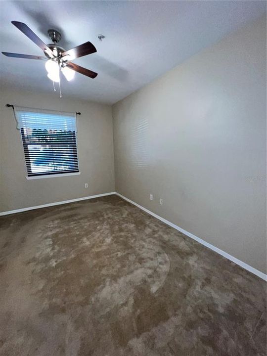 For Sale: $213,750 (1 beds, 1 baths, 867 Square Feet)