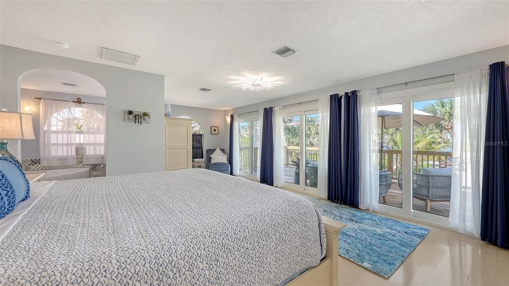 For Rent: $12,000 (4 beds, 4 baths, 3873 Square Feet)