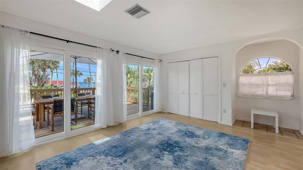 For Rent: $12,000 (4 beds, 4 baths, 3873 Square Feet)