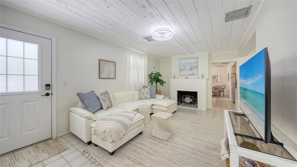 For Rent: $12,000 (4 beds, 4 baths, 3873 Square Feet)