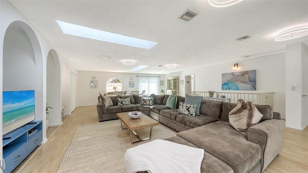 For Rent: $12,000 (4 beds, 4 baths, 3873 Square Feet)