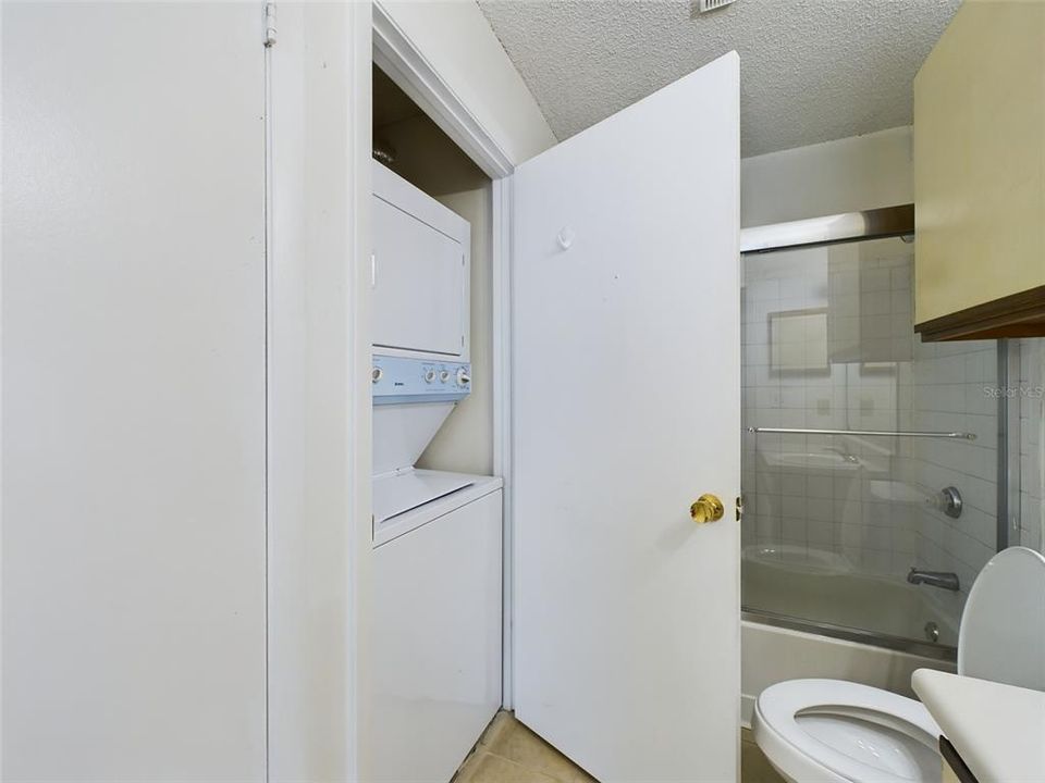 For Rent: $2,500 (1 beds, 1 baths, 581 Square Feet)