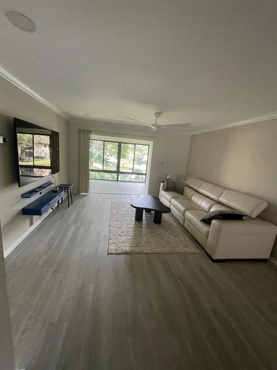 En Venta: $315,000 (2 camas, 2 baños, 1100 Pies cuadrados)