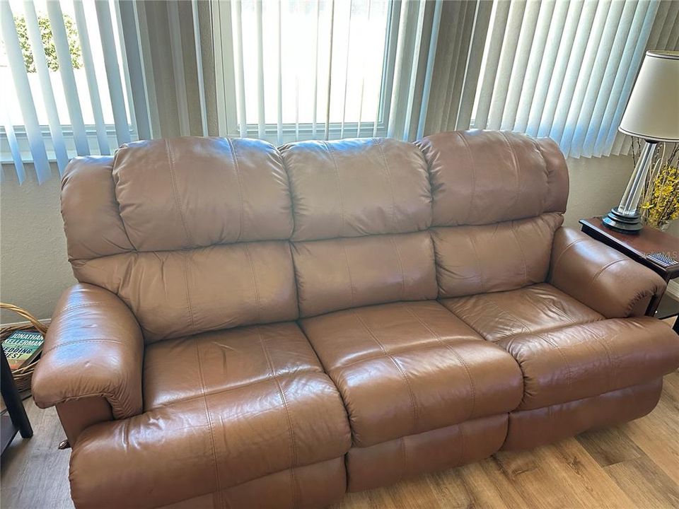 Couch can stay with home