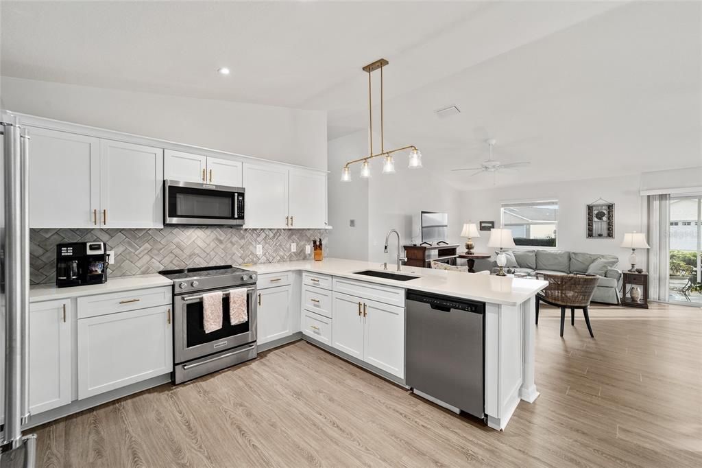 Cabinets with Crown Molding