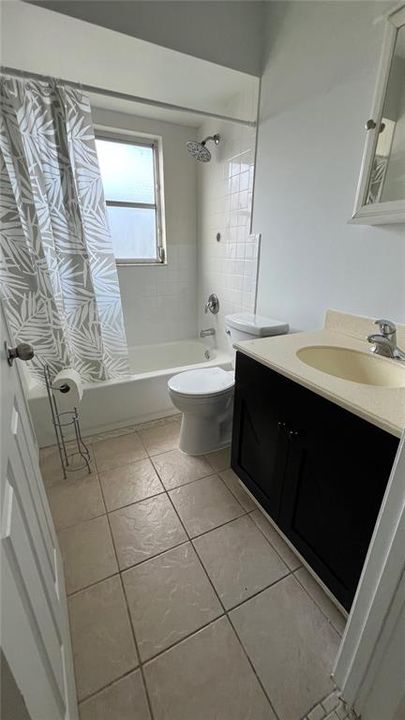 For Sale: $239,000 (2 beds, 1 baths, 1227 Square Feet)