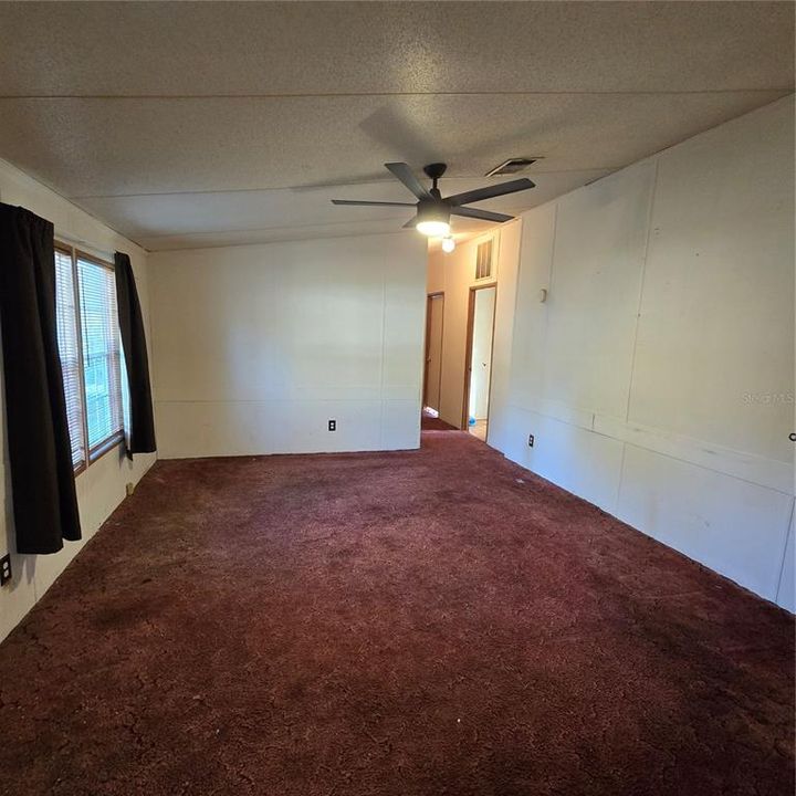 For Sale: $138,800 (3 beds, 2 baths, 1620 Square Feet)